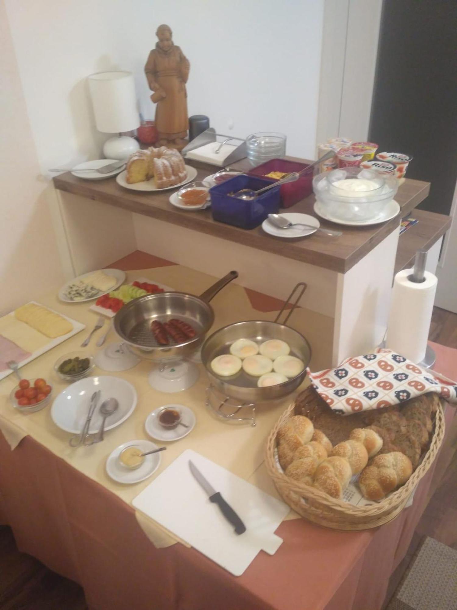 Gonda Apartments Hradec Králové Zewnętrze zdjęcie