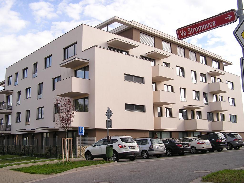 Gonda Apartments Hradec Králové Zewnętrze zdjęcie