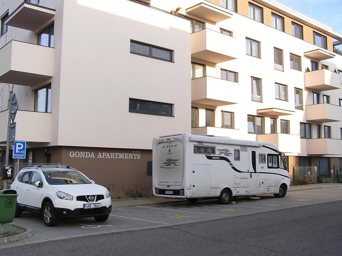Gonda Apartments Hradec Králové Zewnętrze zdjęcie